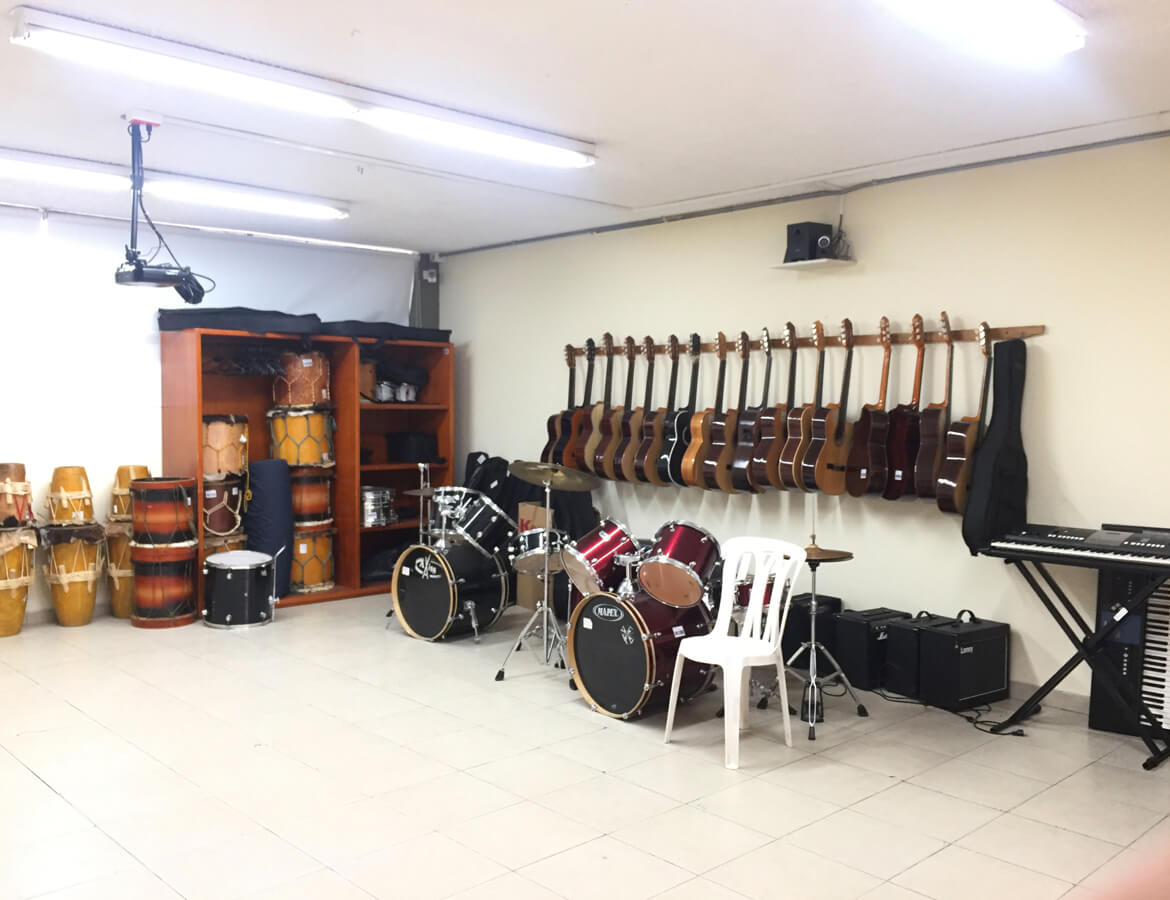 instrumentos-musicales-salon-musica